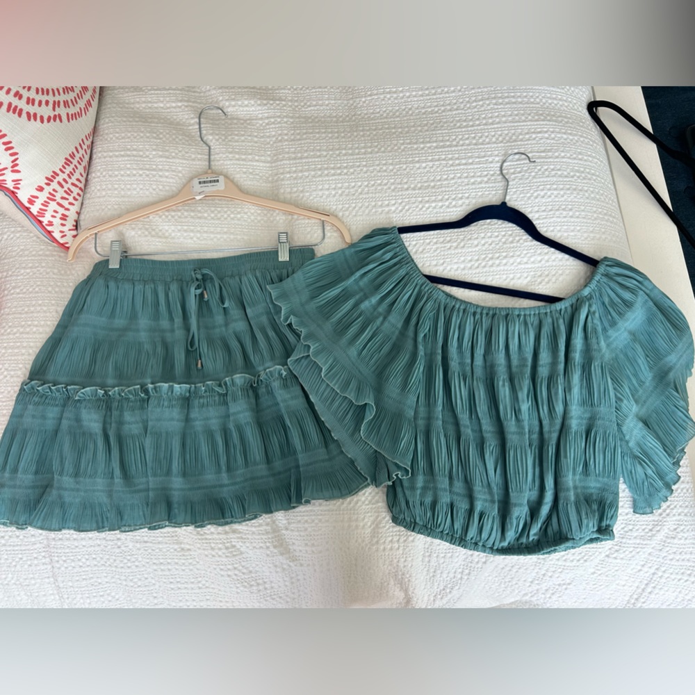 Vestique Blue Matching Skirt Set